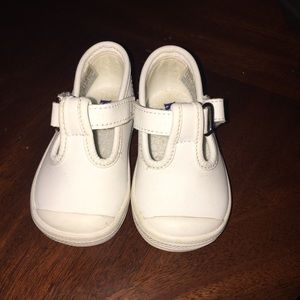 Keds infant size 2